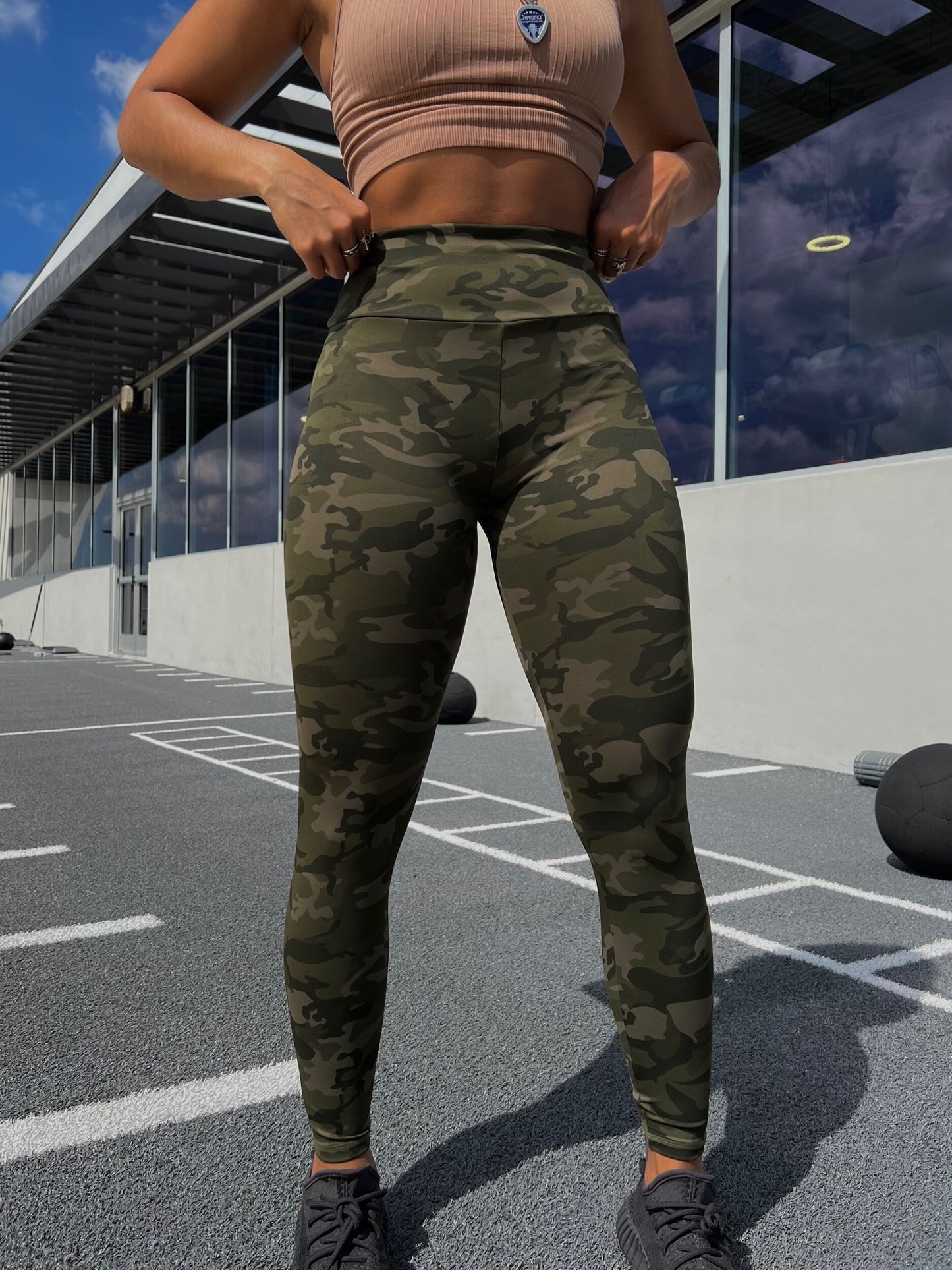 CAMO TWO-POCKET LEGGING - Raw Body